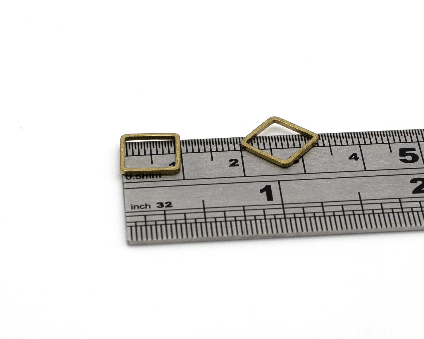 24 x Raw Brass Square Connectors, 10mm (C0670)