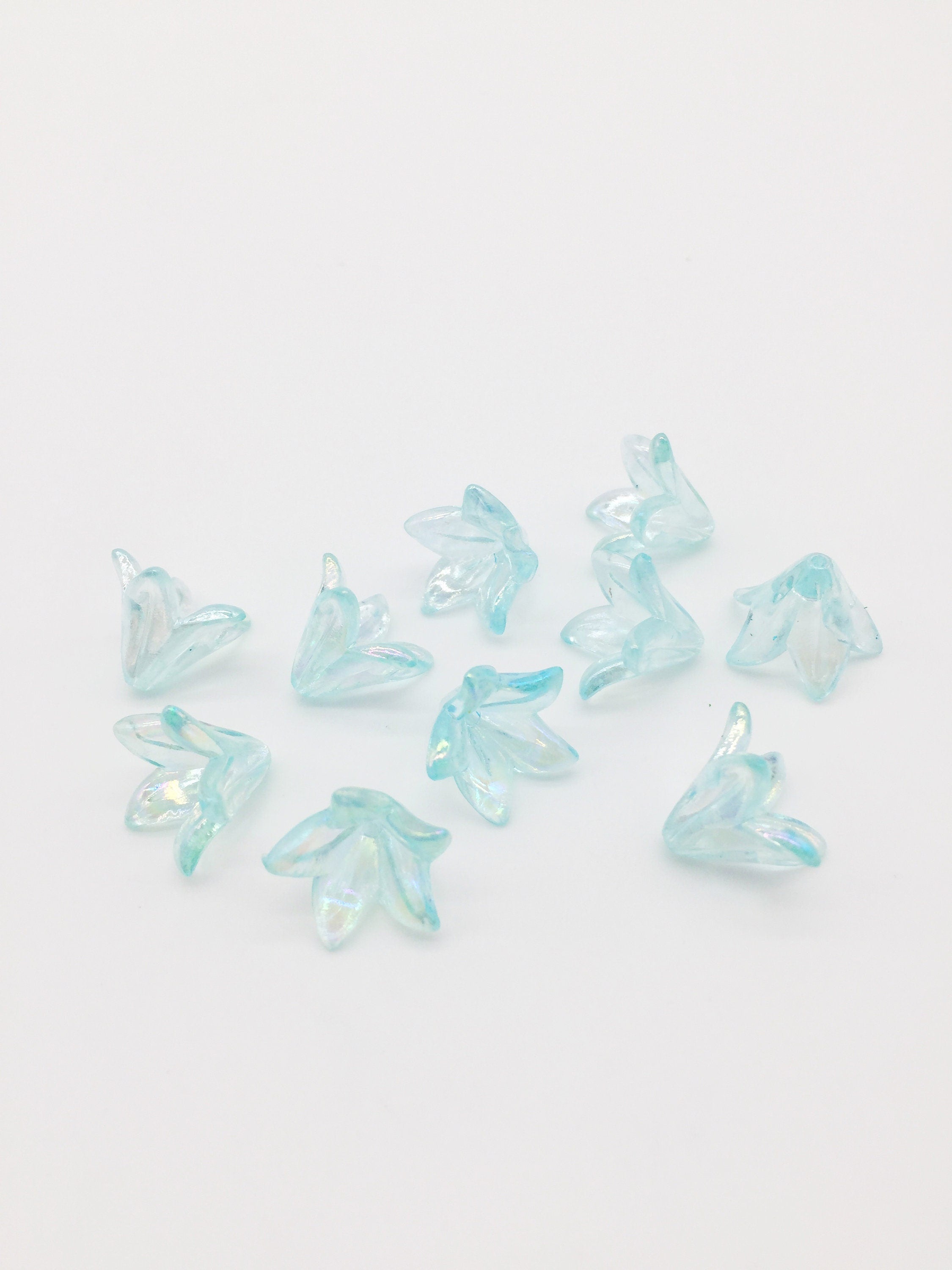 20 x Light Turquoise Blue Acrylic Flower Beads, 15x17mm