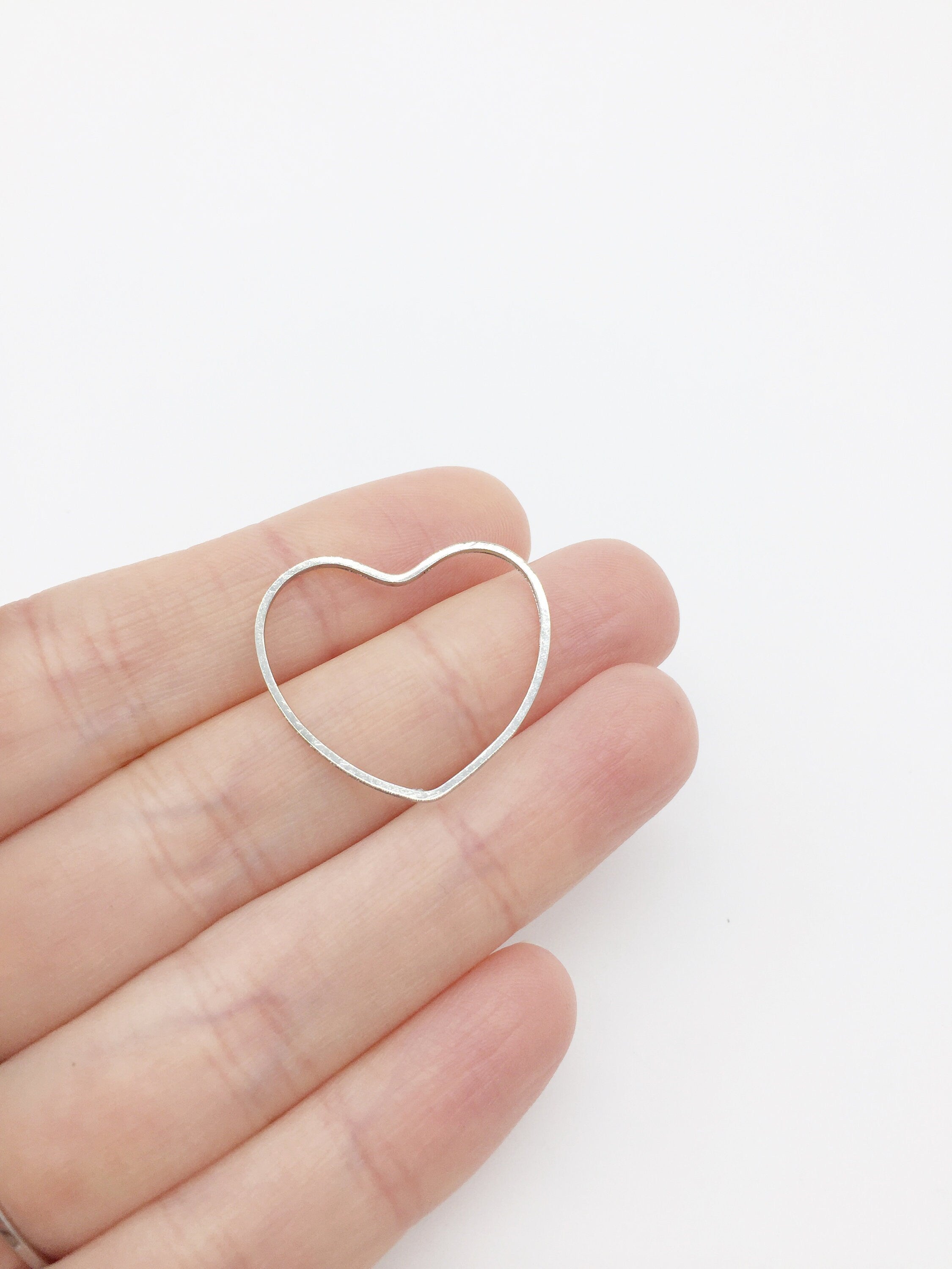 12 x Platinum Heart Connectors, 24x26mm Silver Tone Heart Linking Ringss (3588)