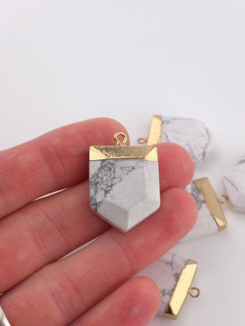 1 x Natural Howlite Pendant, Large Howlite Electroplated Pendant, Pentagon Gemstone Pendant in Gold Tone Setting (3964)