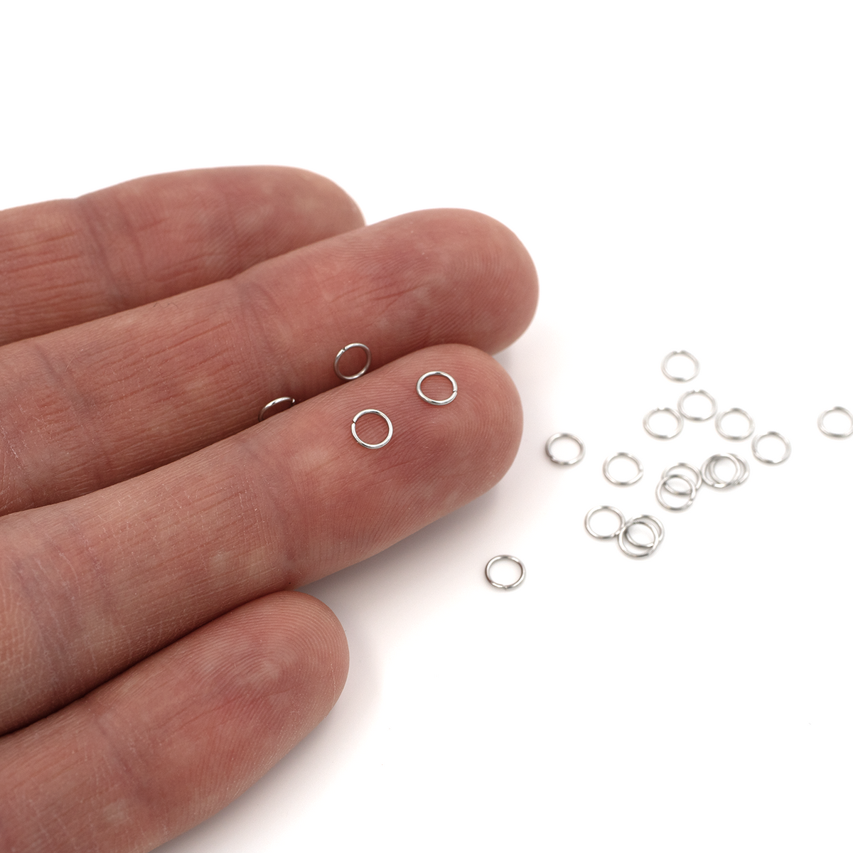 200 x Stainless Steel Jump Rings, 4x0.5mm