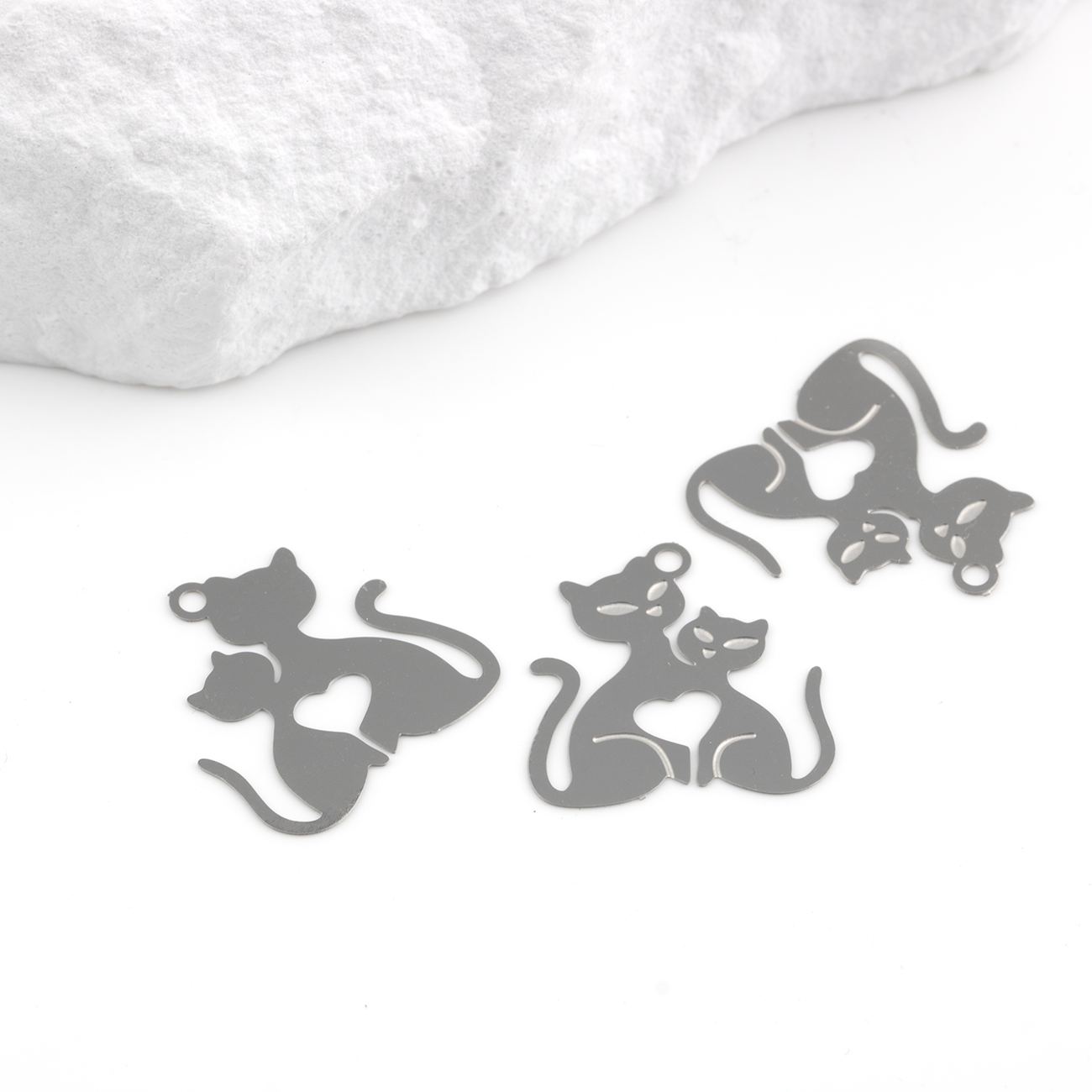 10 x Stainless Steel Mama Cat and Kitten Charms, 19x18mm
