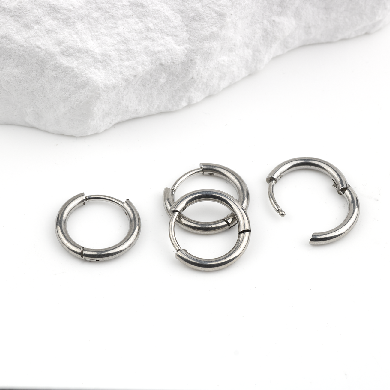 1 pair x Stainless Steel Huggie Hoop Earrings, 14mm/16mm/18mm