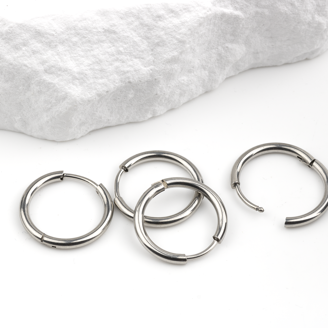 1 pair x Stainless Steel Huggie Hoop Earrings, 14mm/16mm/18mm