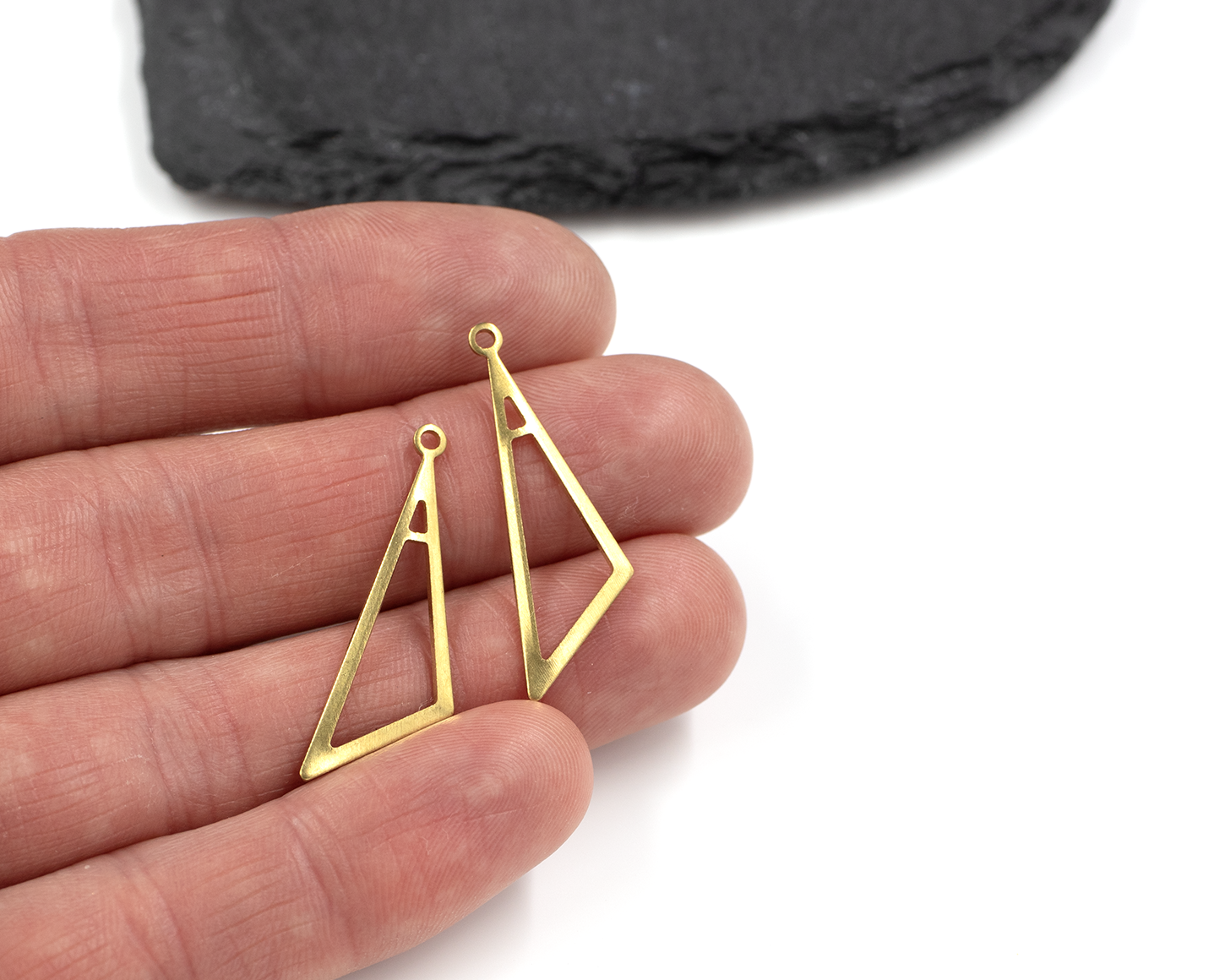 8 x Raw Brass Open Triangle Pendants, 32x10mm (C0500)