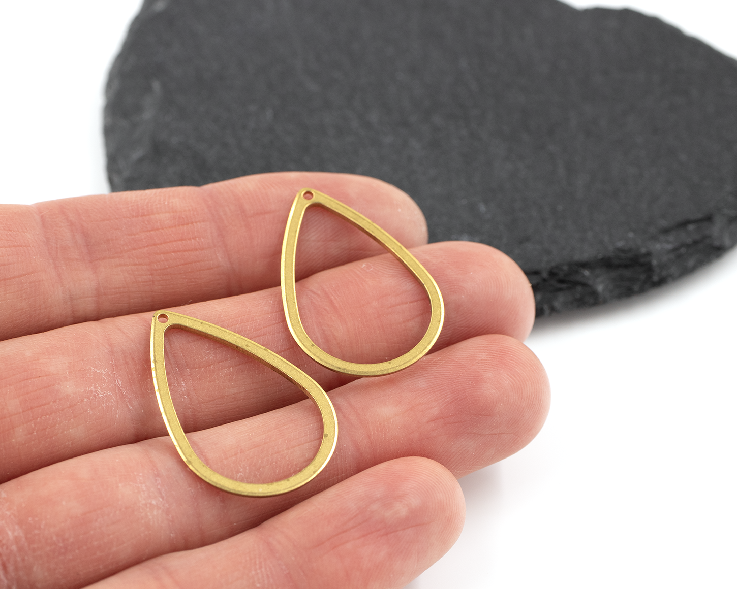 20 x Raw Brass Open Tear Drop Pendants, 30x20mm (C0506)