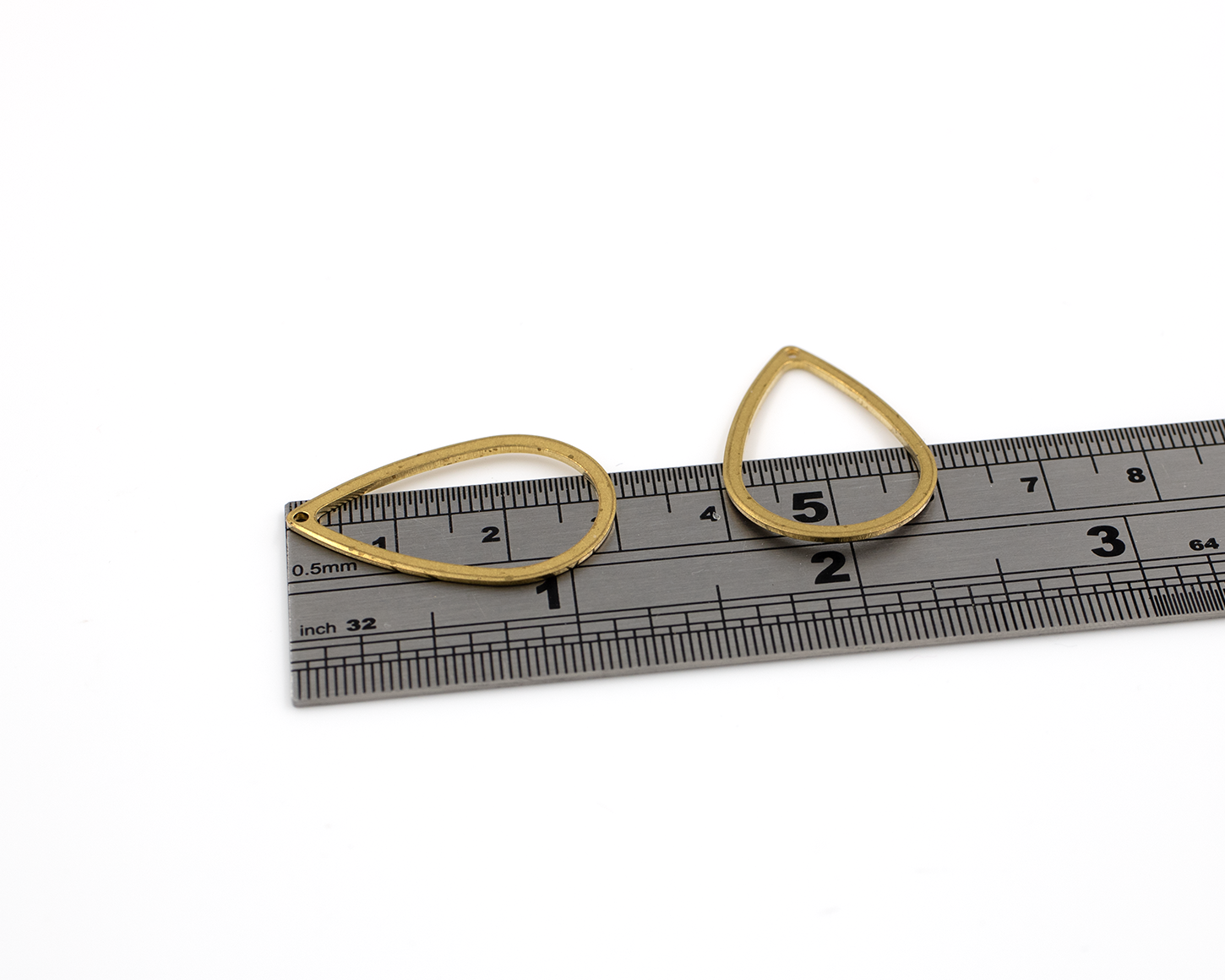 20 x Raw Brass Open Tear Drop Pendants, 30x20mm (C0506)