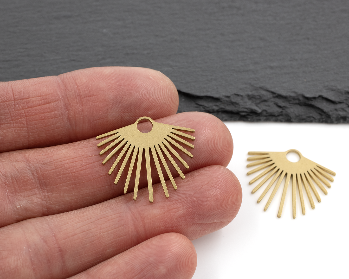 2 x Raw Brass Fan Charms, 21x24mm (C0515)