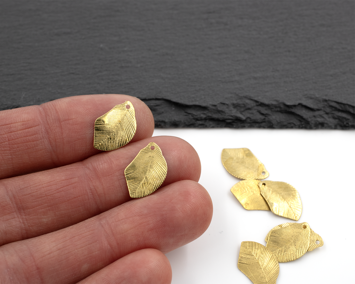 12 x Textured Raw Brass Leaf Charms, 15x10mm (C0517)