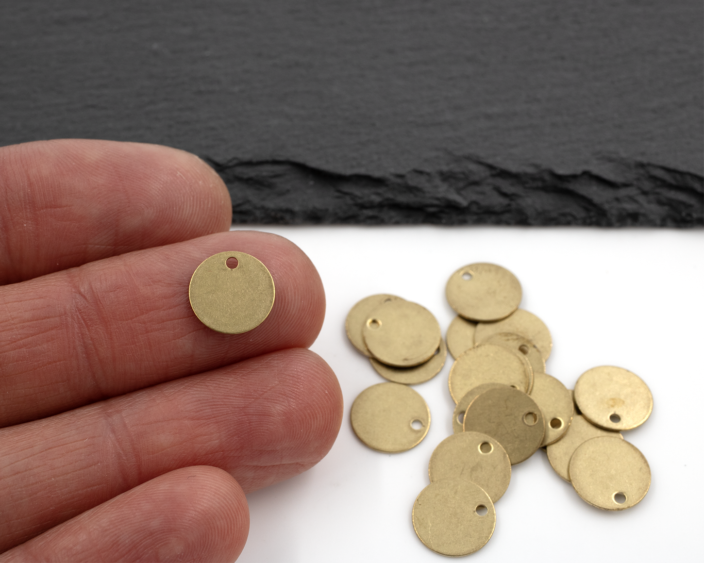 20 x Raw Brass Coin Shaped Charms, 10mm (C0518)