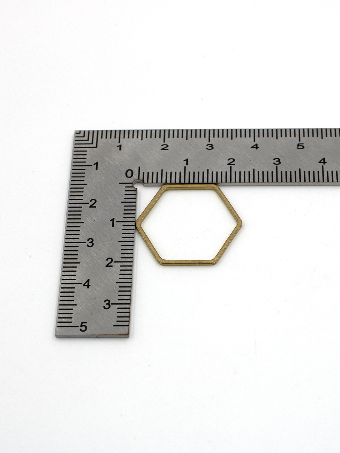 20 x Raw Brass Hexagon Jewellery Connectors, 23x20mm (C0644)