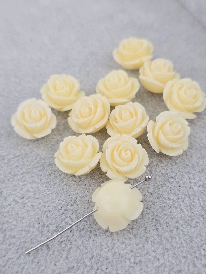 10 x Mixed Colour Coral Rose Bud Beads, 20mm (3585)