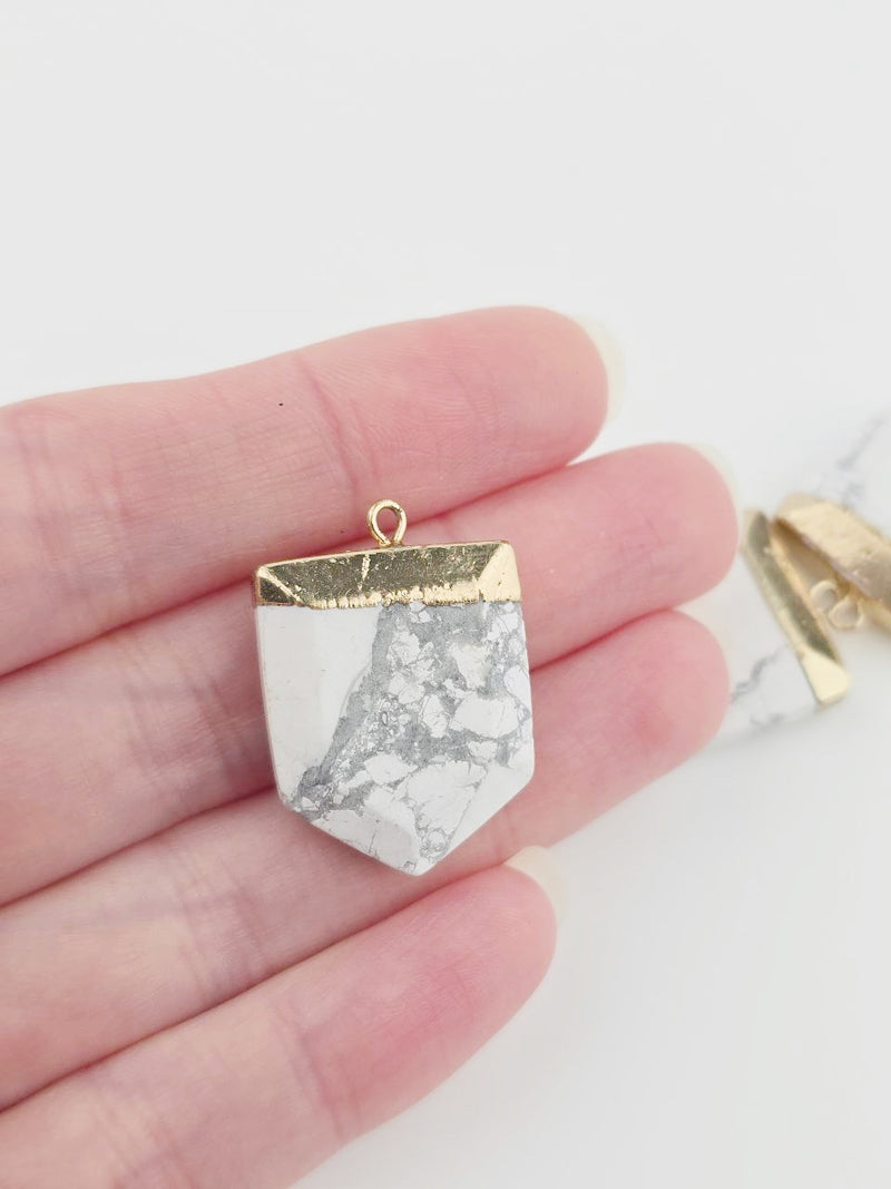 Vintage Gold White Howlite Pendant, 30x20mm