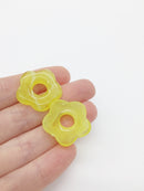 2 x Marbled Yellow Resin Flower Beads, 26mm (0213)