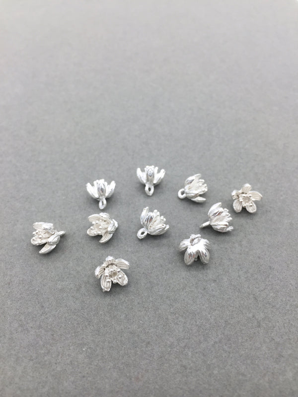 10 x Tiny Silver Metal Flower Charms, 9mm