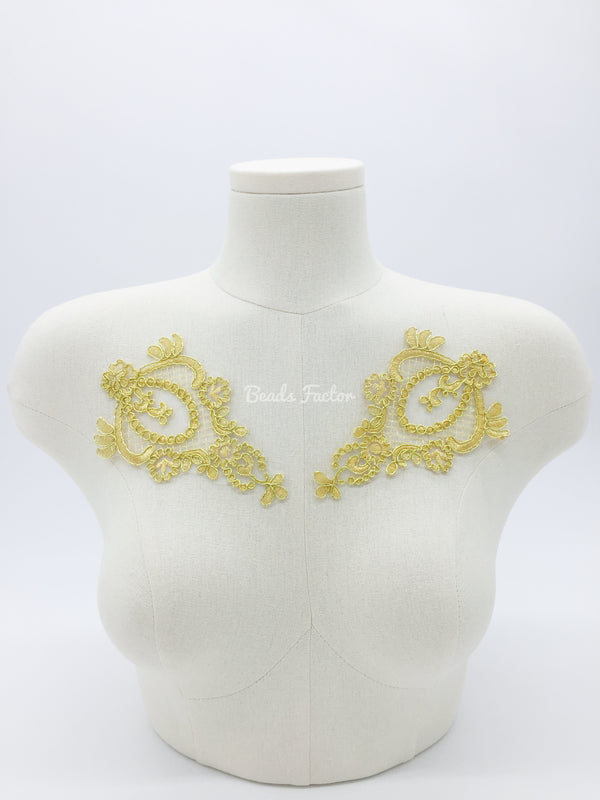 1 pair x Gold Corded Lace Appliques, 9.5x15cm