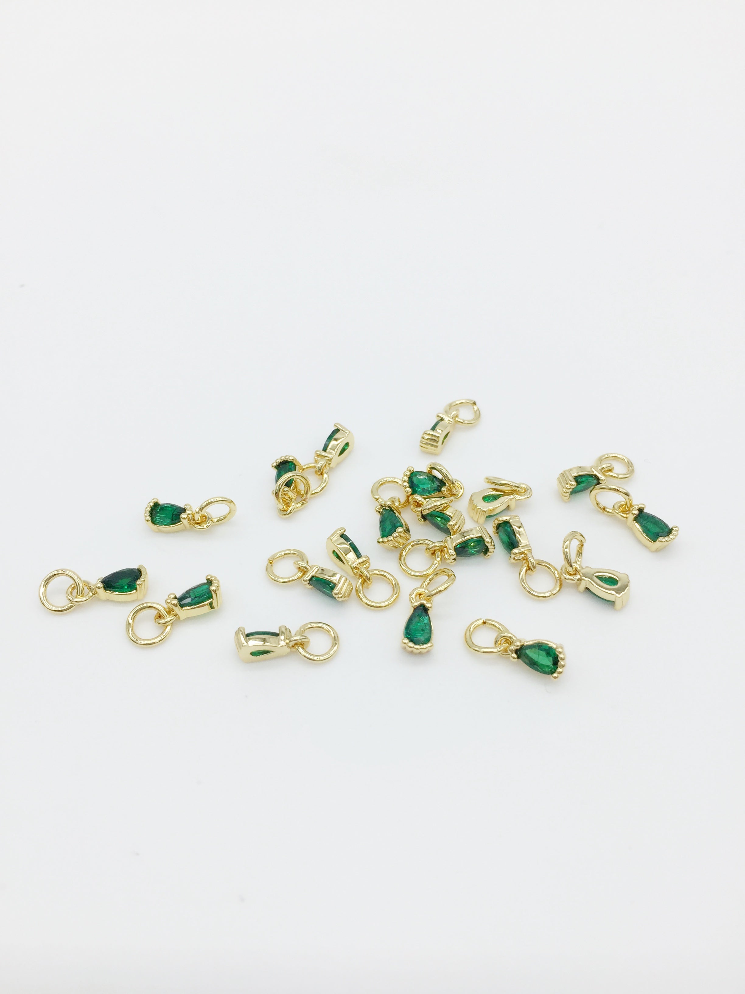 2 x Tiny 18K Gold Plated Emerald Green Teardrop Cubic Zirconia Charms with Jump Rings, 8x3mm (0184)