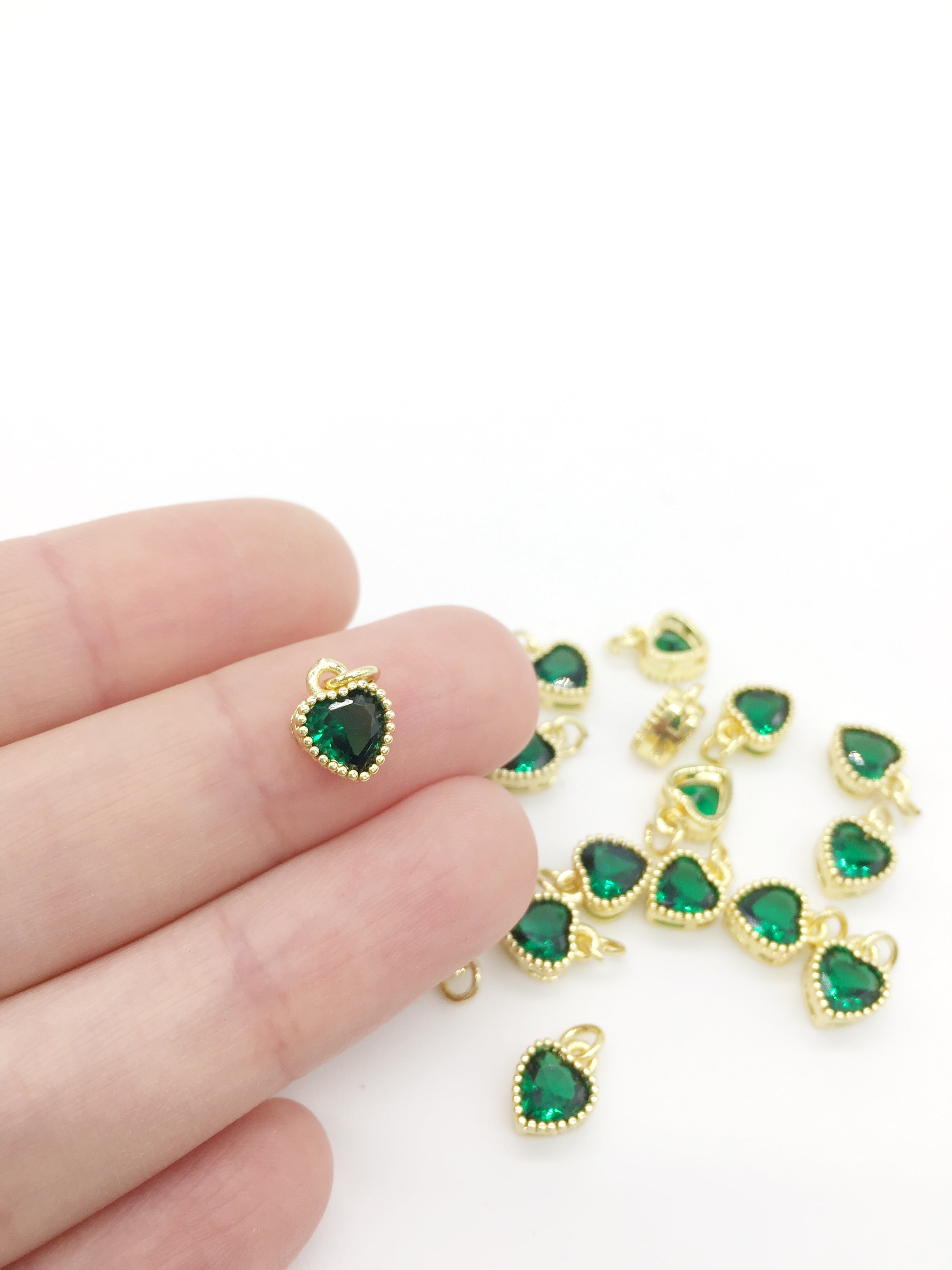 1 x 18K Gold Plated Emerald Green Cubic Zirconia Heart Charms, 9.5x7mm (0143)