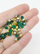 72 x 5mm Emerald Green Round Diamond Cut Rhinestones, Foiled Back (4096)