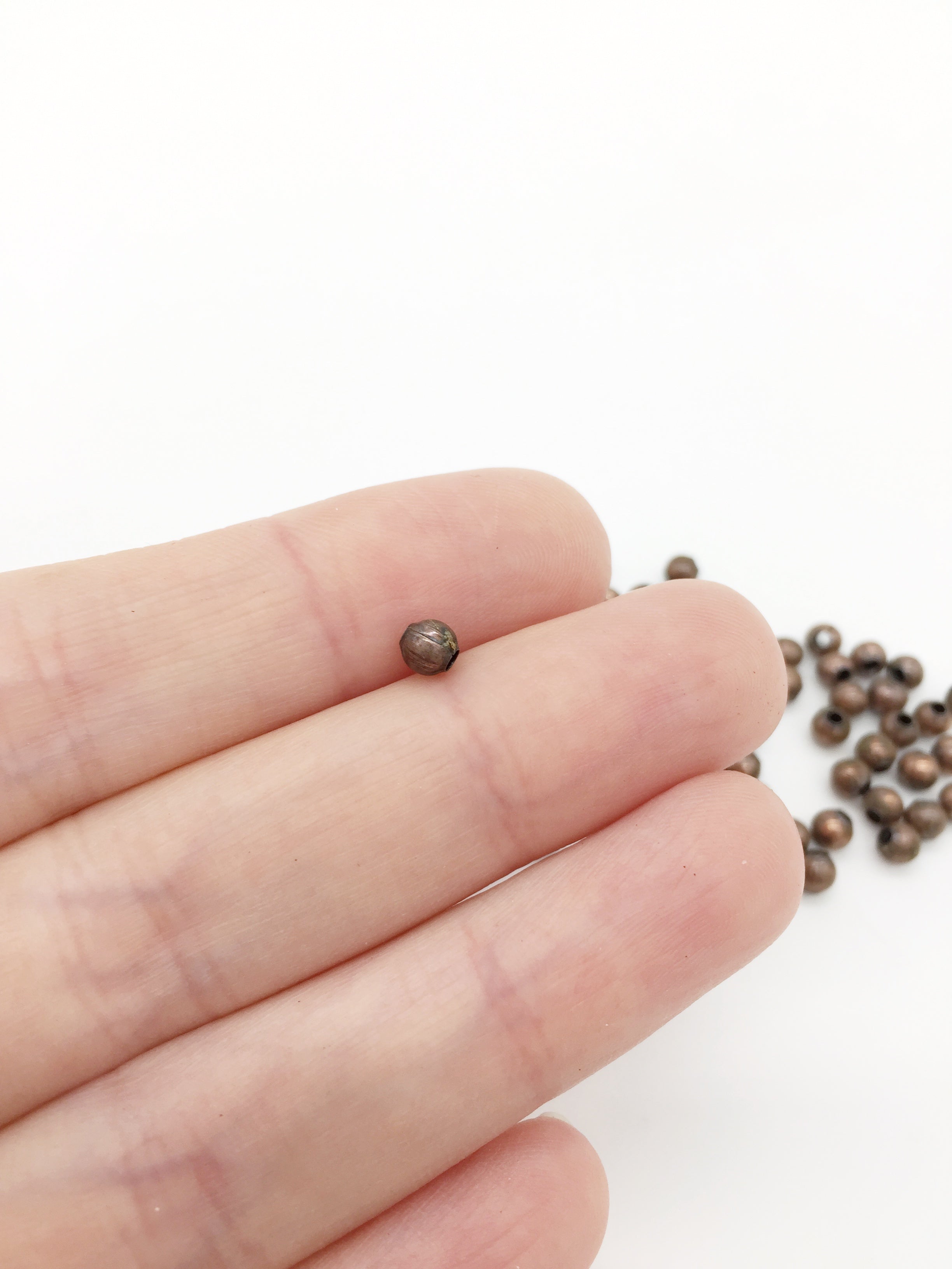 300 x Antique Copper Tiny Round Spacer Beads, 4mm (4113)
