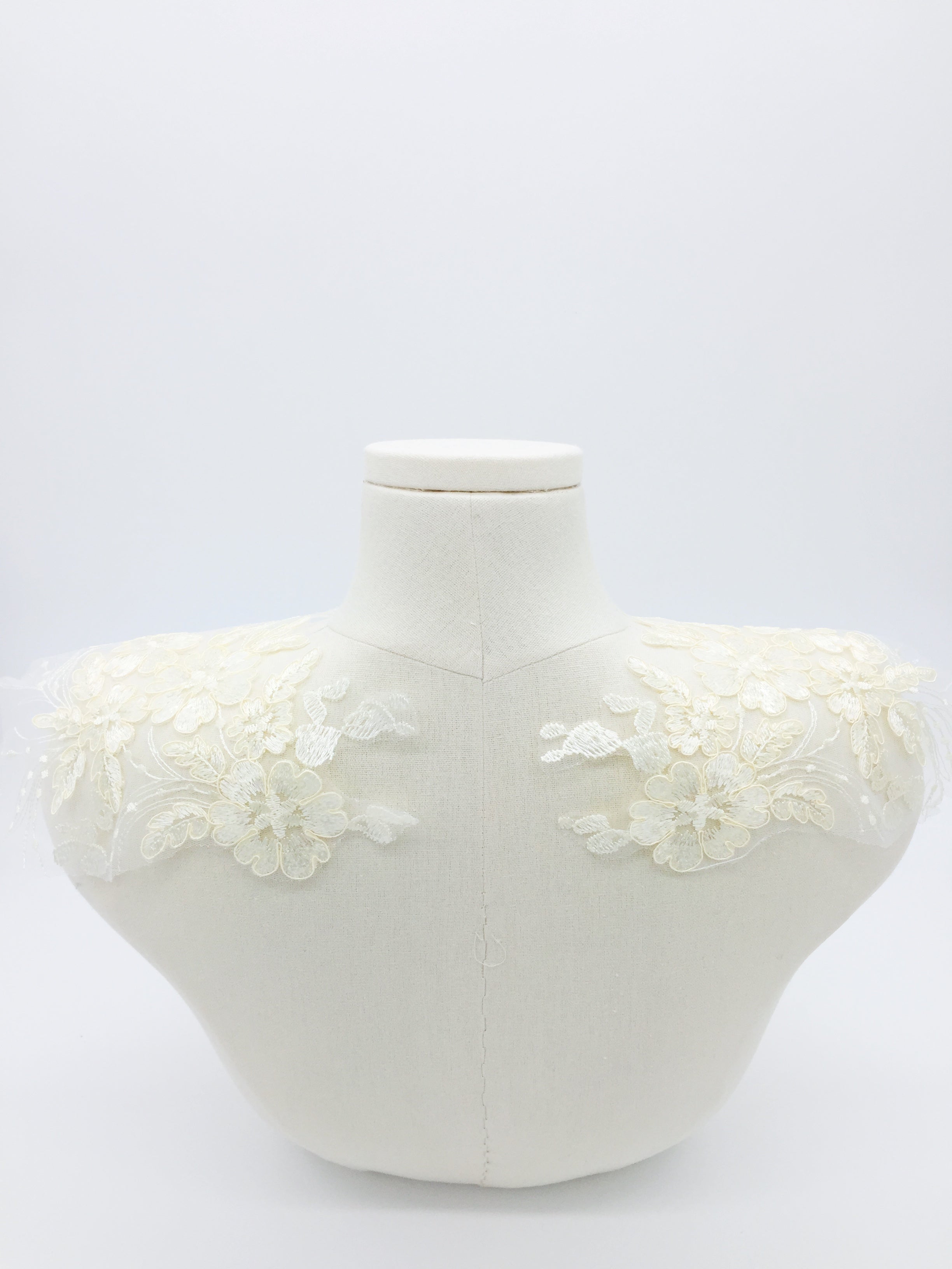 Large Mirrored Pair Champagne Flower Lace Applique, 44x23cm