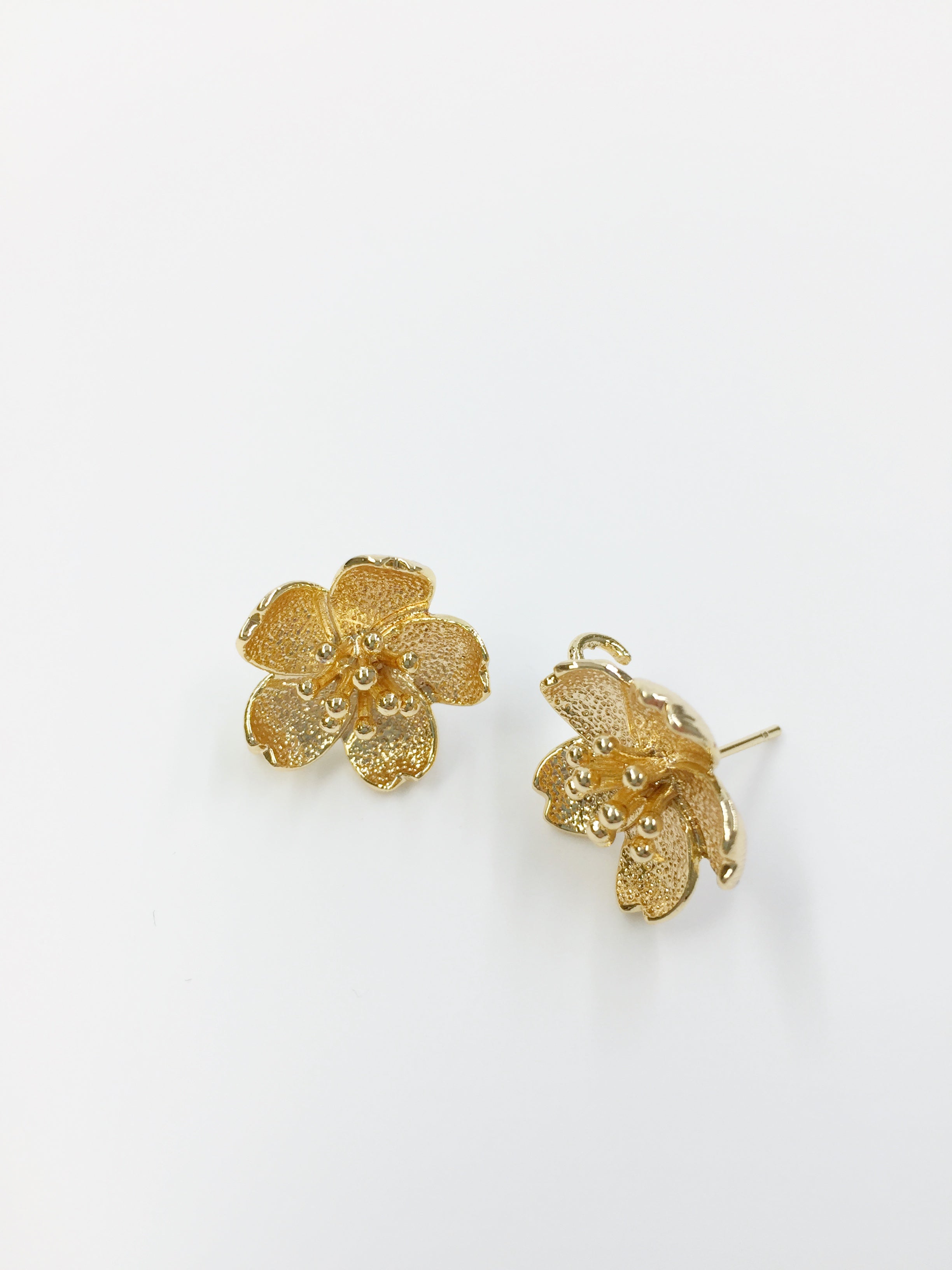 1 pair x 18K Gold Plated Sakura Flower Earring Studs with Loop, 16mm