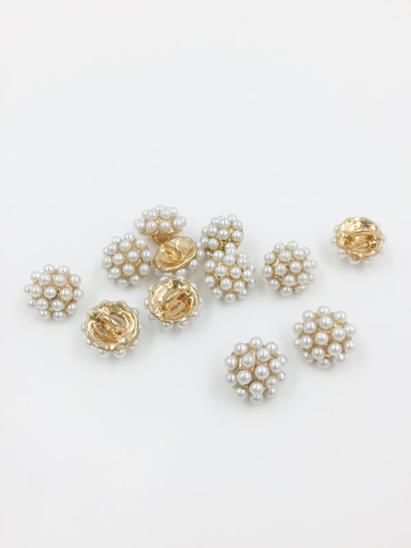 4 x Pearl Cluster Buttons, 11mm