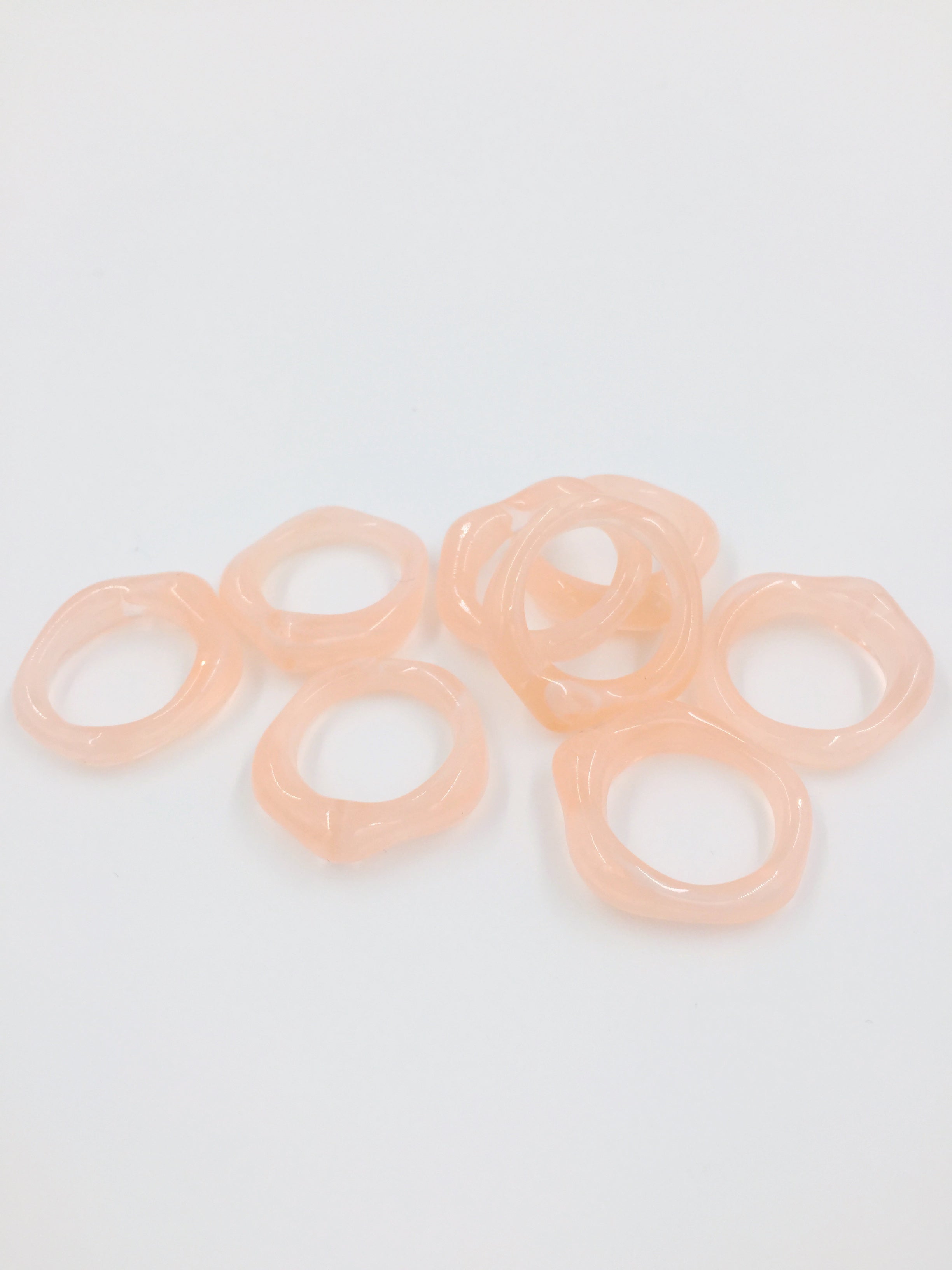 8 x Marbled Peach Blush Resin Earring Pendants, Organic Round Shape, 27x25mm (3158)