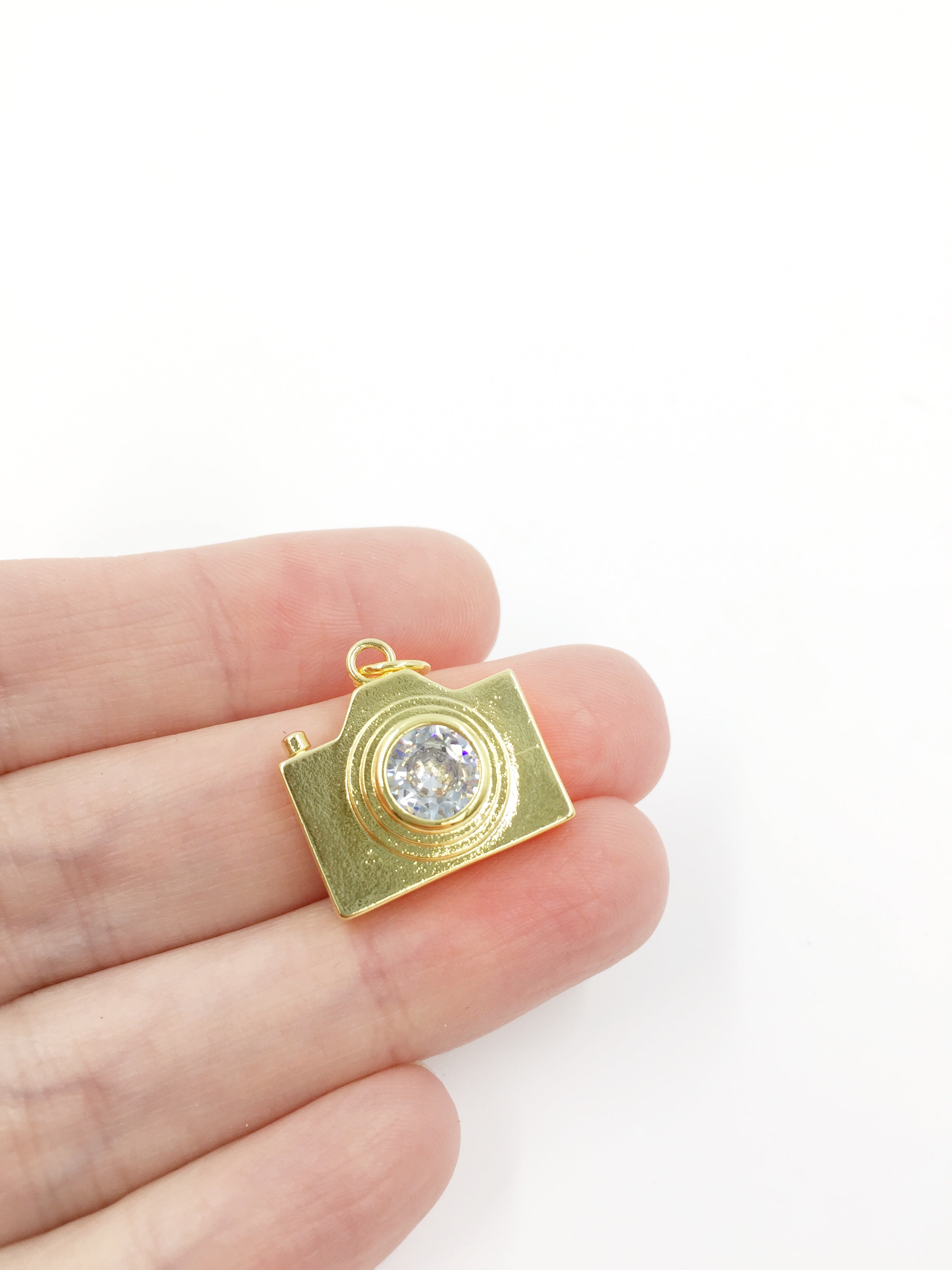 1 x 18K Gold Plated Camera Charm with cubic Zirconia, 19x19mm (1353)