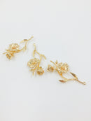 1 x 18K Gold Plated Trailing Flower Pendant, 37x18mm (0485)