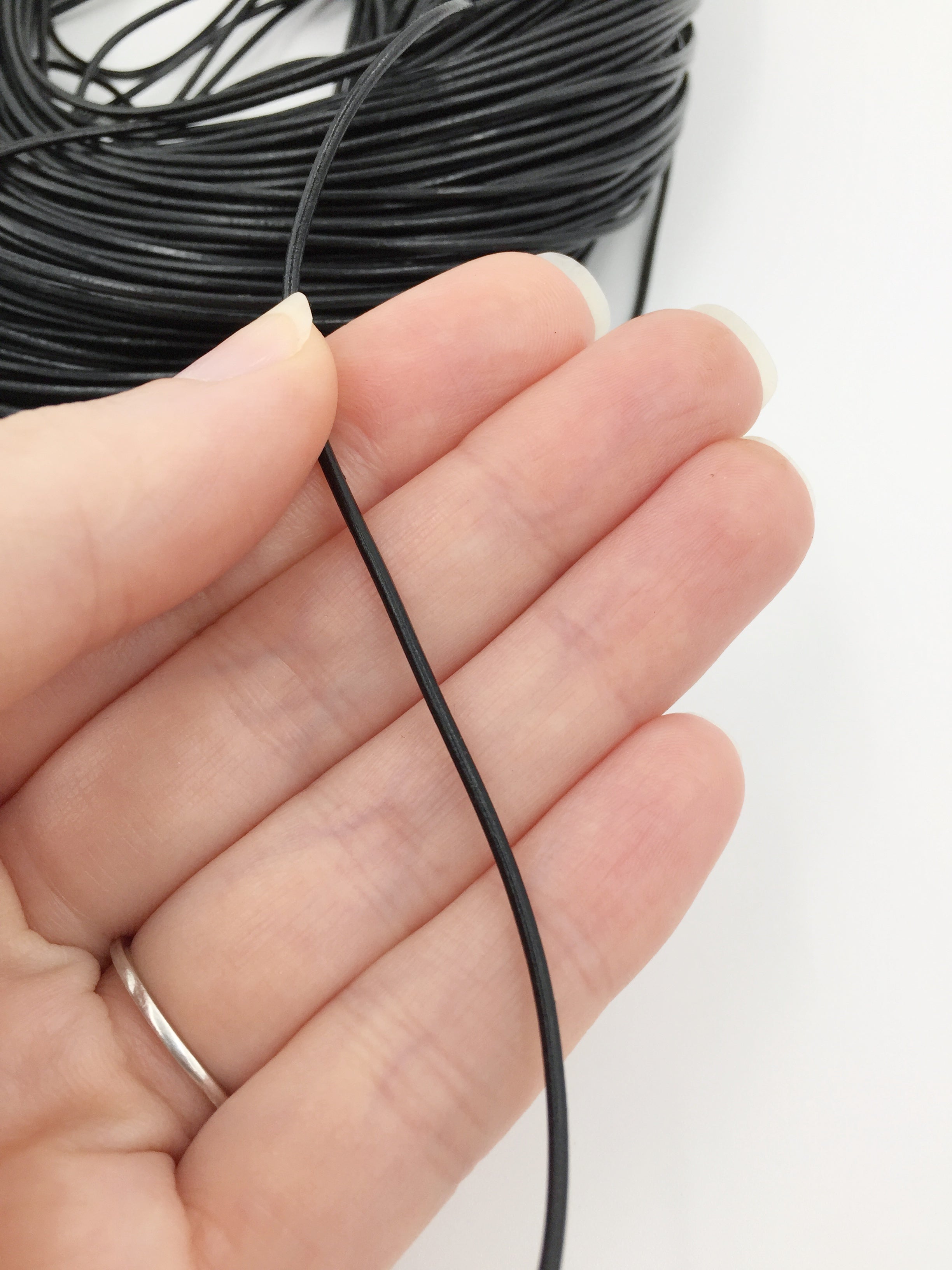 1mm/1.5mm/2mm Genuine Leather Cord, Round, Black Colour