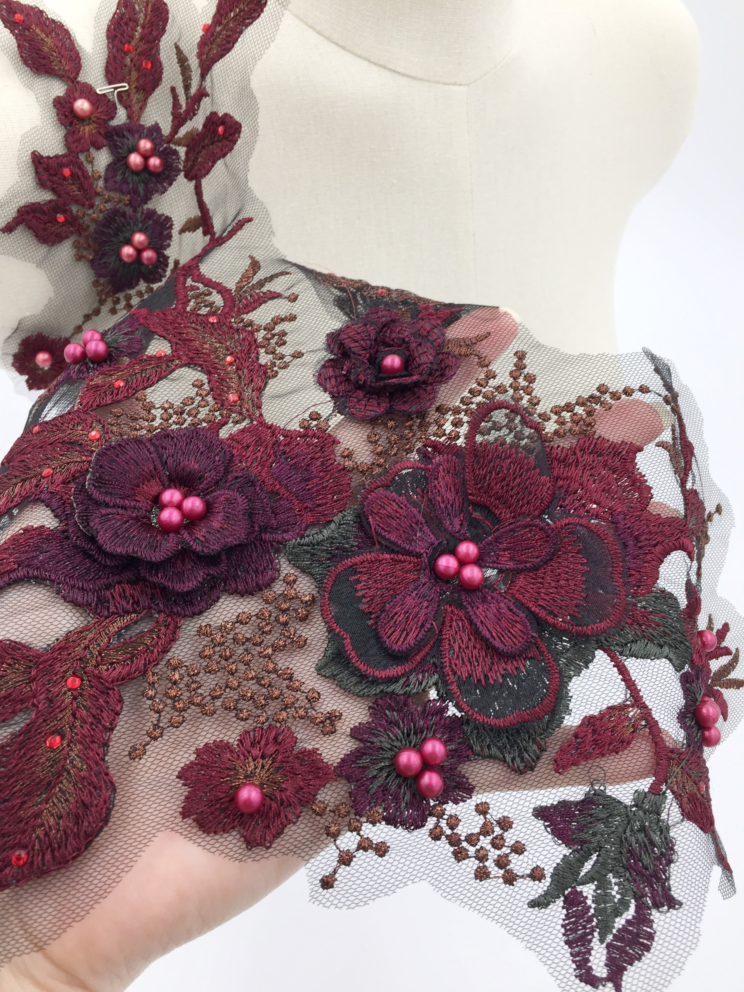 Burgundy 3d Flower Lace Applique, 33x28cm