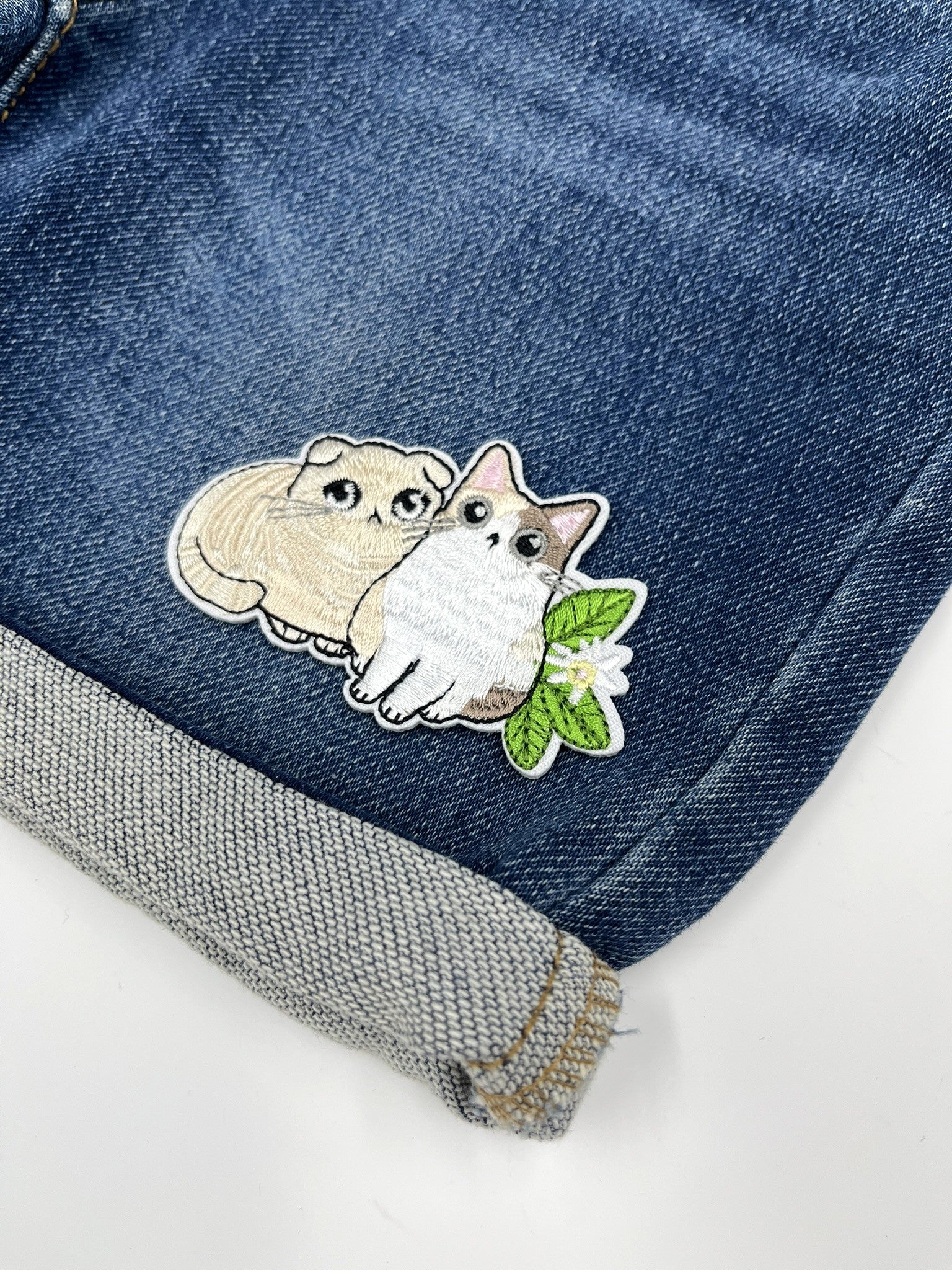 Two Cute Cats Embroidered Iron-on Patch