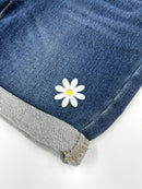 Small White Daisy Flower Embroidery Patch