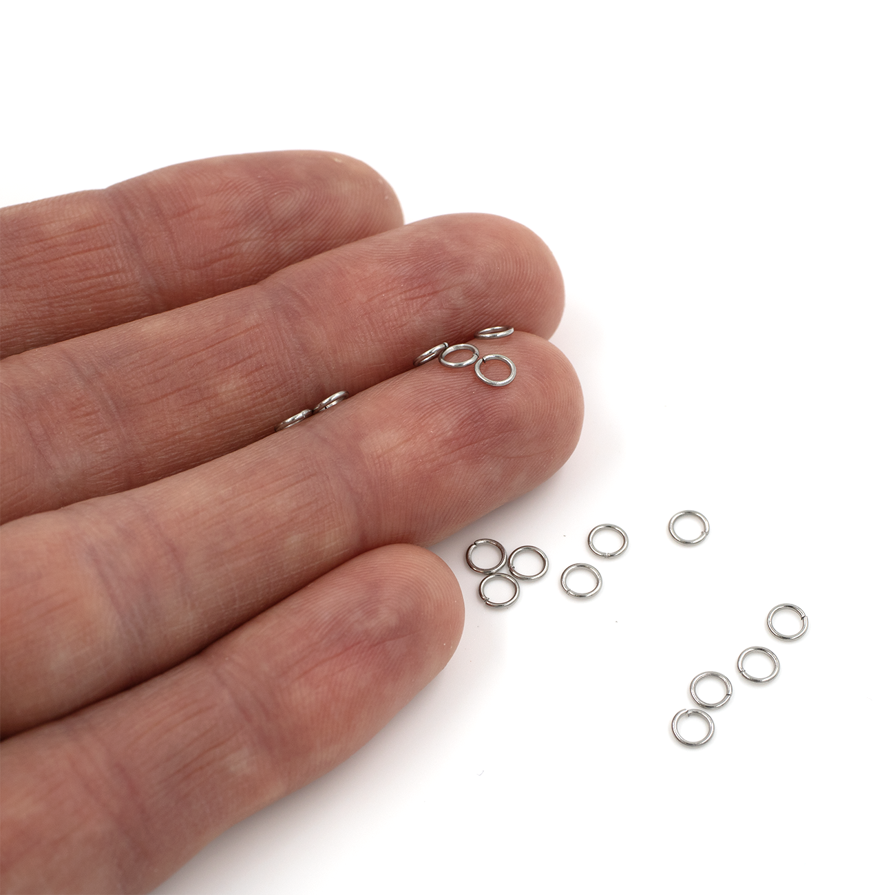 200 x Stainless Steel Jump Rings, 4x0.6mm