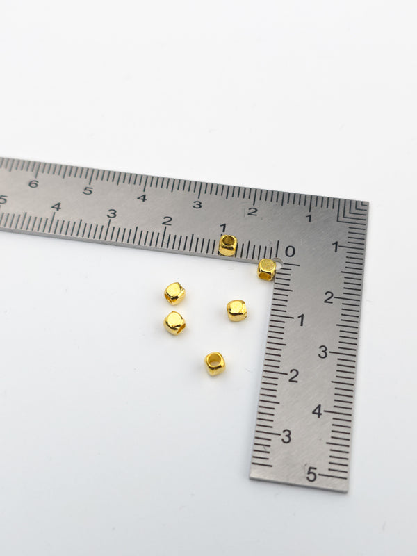 50 x Raw Brass Smooth Cube Spacer Beads, 3x3mm (3986)