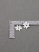 30 x Pearl Ivory Acrylic Flower Beads, 18mm