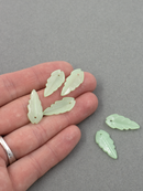 40 x Light Green Jade Imitation Leaf Beads, 24x11mm Lucite Leaf Charms (3189)