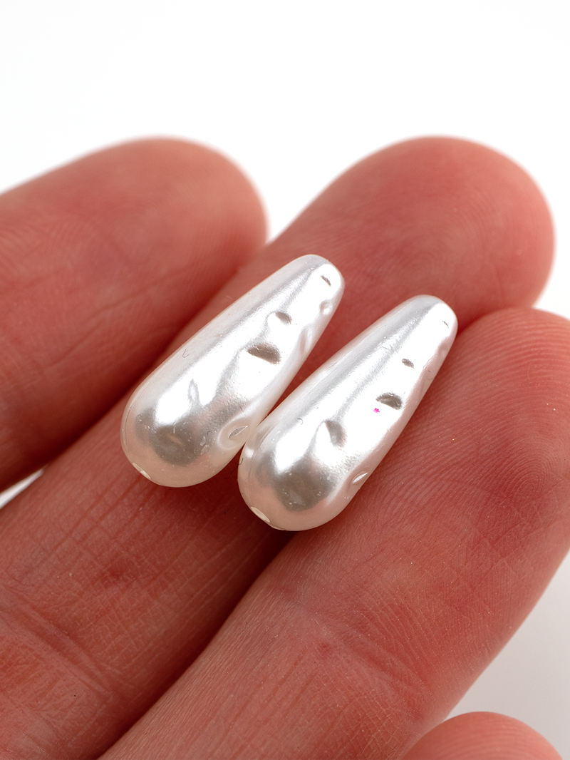 8 x Textured Teardrop Pearl Beads, 18x8mm (4062)