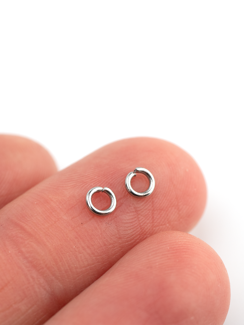 100 x Stainless Steel Jump Rings, 4x0.8mm (4053)