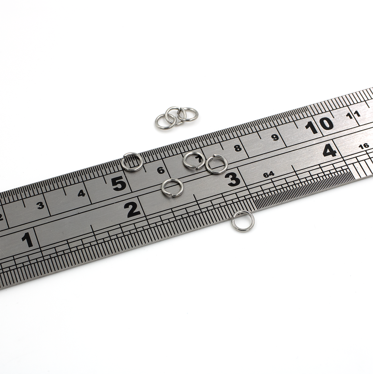 100 x Stainless Steel Jump Rings, 5.5x0.8mm