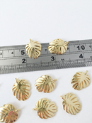 1 x 18K Gold Plated Brass Monstera Leaf Pendant, 19x15mm (1380)