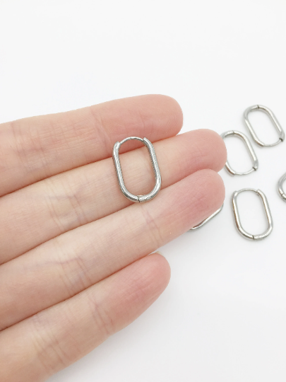 1 pair x Stainless Steel Oval Huggie Hoop Earrings, Chain Link Earring Hoops (2151)