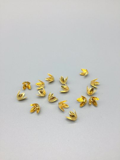 20 x Gold Bell Shaped Flower Bead Caps, 7mm Gold Metal Flowers