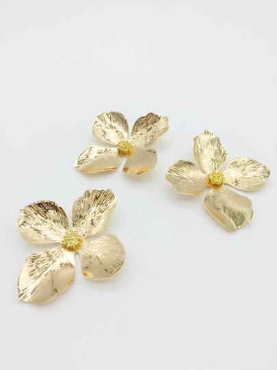 2 x Large Gold Metal Flowers With Textured Petals, 45x41mm (3710)