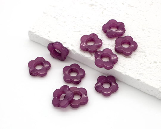 10 x Small Purple Resin Flower Beads, 15mm Flower Bead Frames (3741)