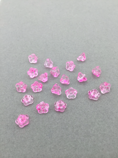 20 x Tiny Pink Glass Trumpet Flower Beads, 8.5x5.5mm (3750)