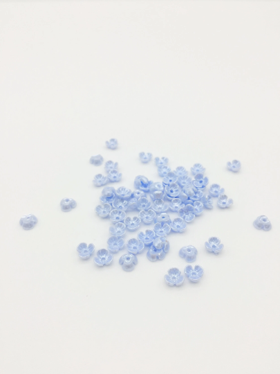 40 x Tiny Pearlised Blue Flower Beads, 6.5mm (0310)