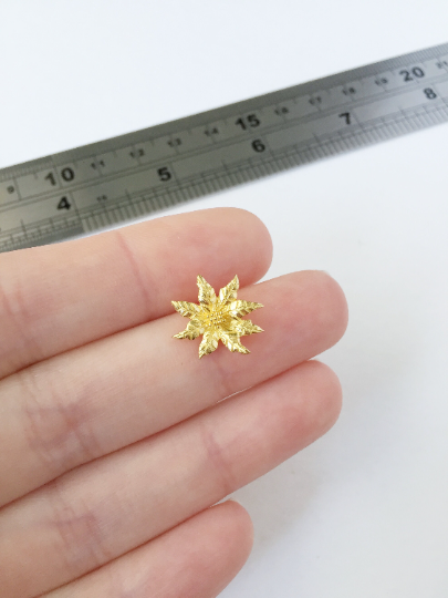 2 x Raw Brass Poinsettia Flower Charms, 15x13.5mm (0170)
