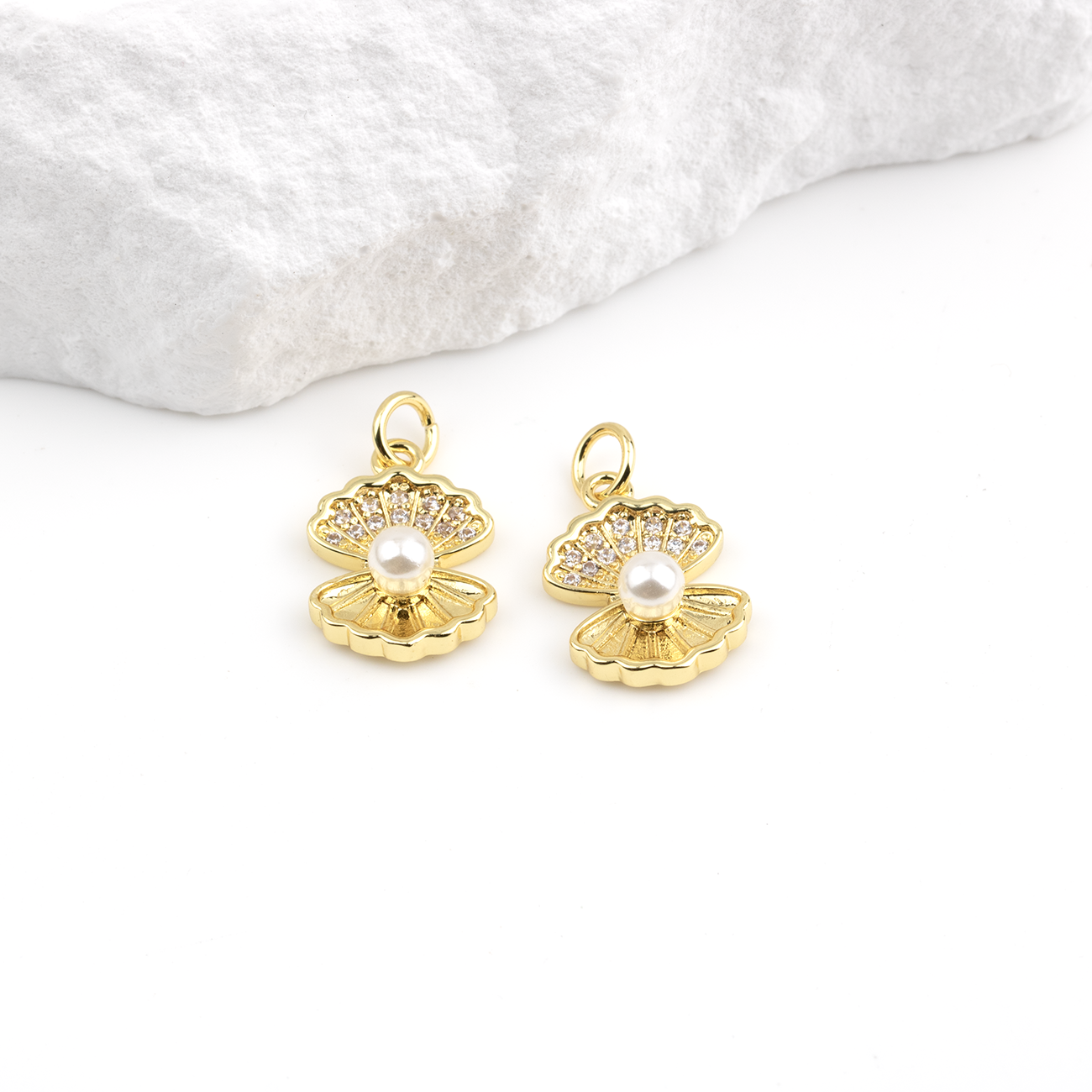 18K Gold Plated Scallop Shell Charm with CZ and Pearl, 16x11mm